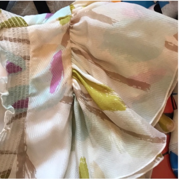 BCBG MAXAZRIA FLORAL DRESS X-SMALL PASTELS - Picture 5 of 8